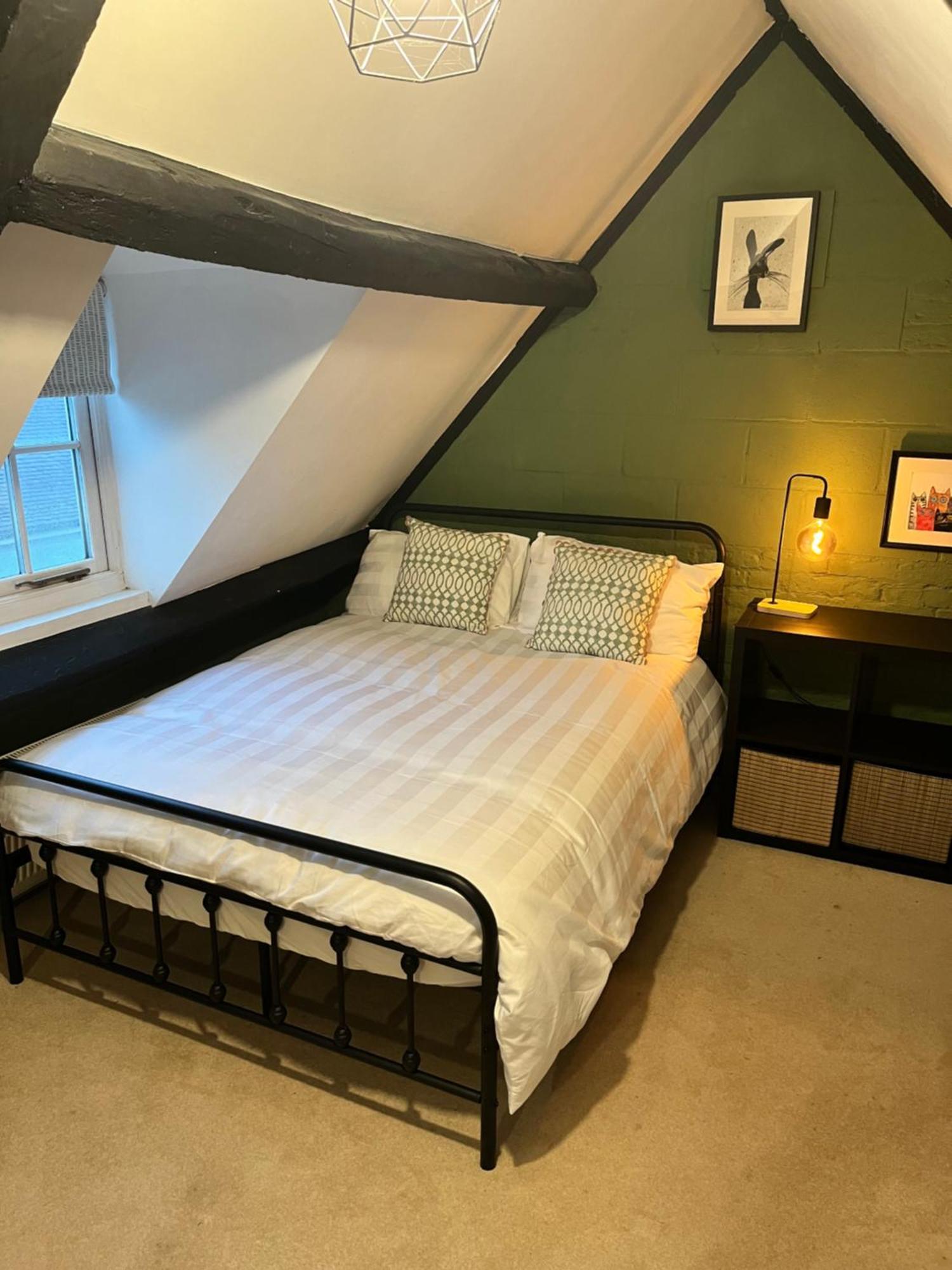 Heathcote House Bed and Breakfast Milborne Saint Andrew Exteriör bild