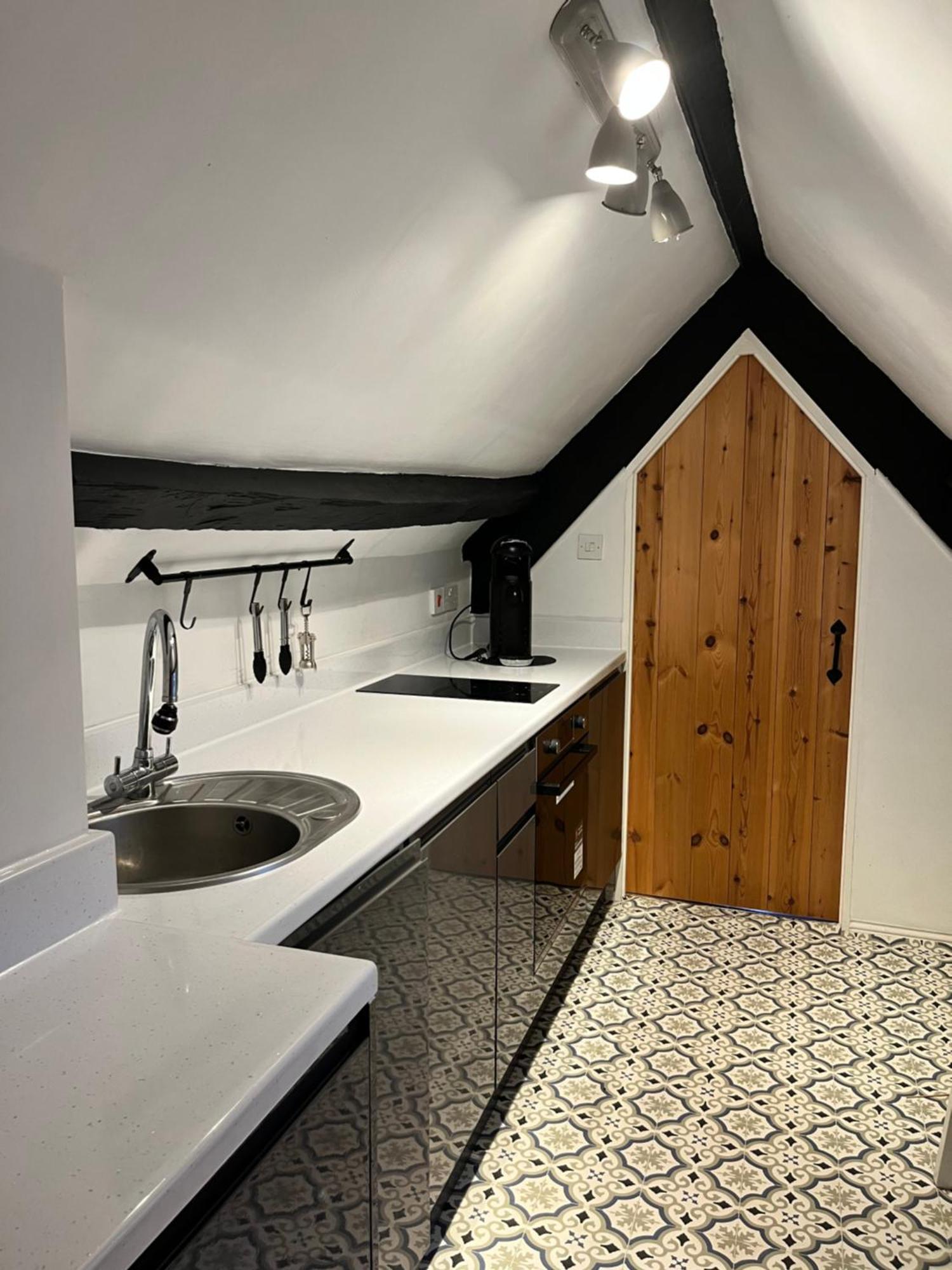 Heathcote House Bed and Breakfast Milborne Saint Andrew Exteriör bild